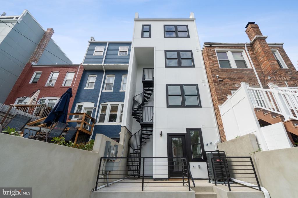 163 U STREET NE 2