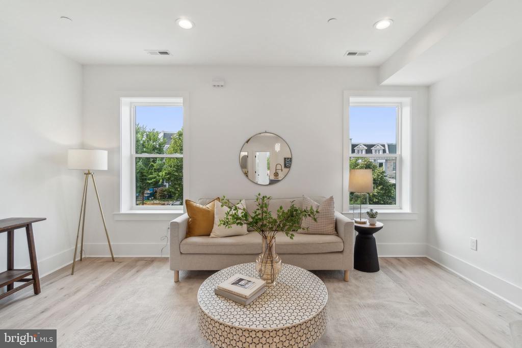 163 U STREET NE 2