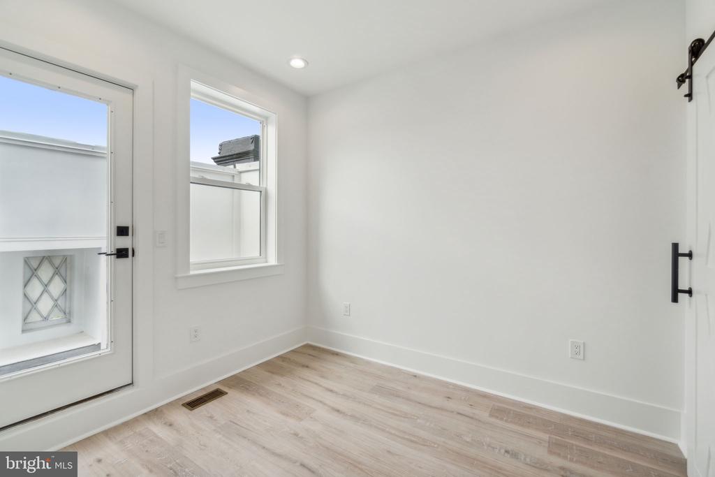 163 U STREET NE 2