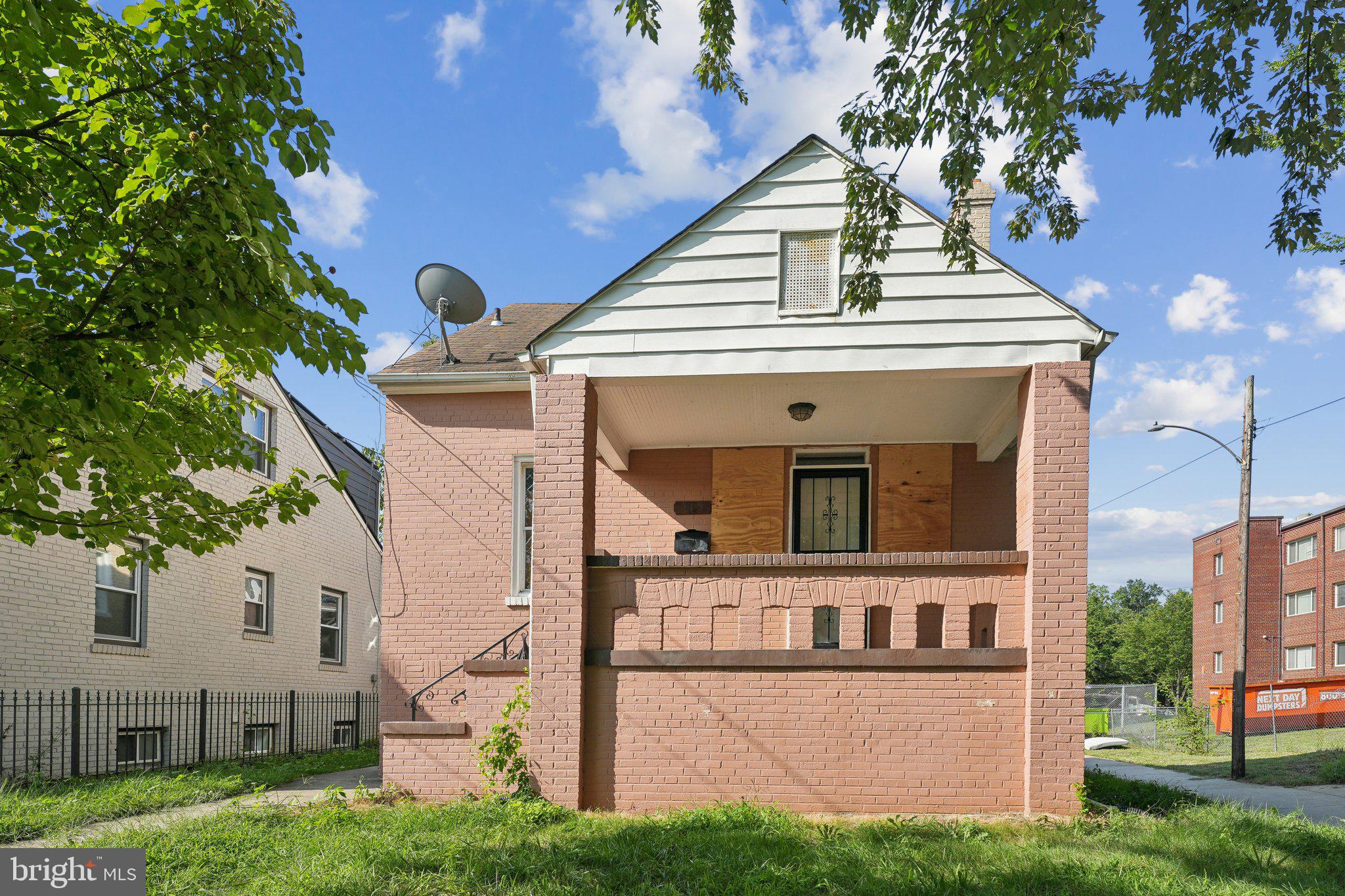 515 LEBAUM STREET SE