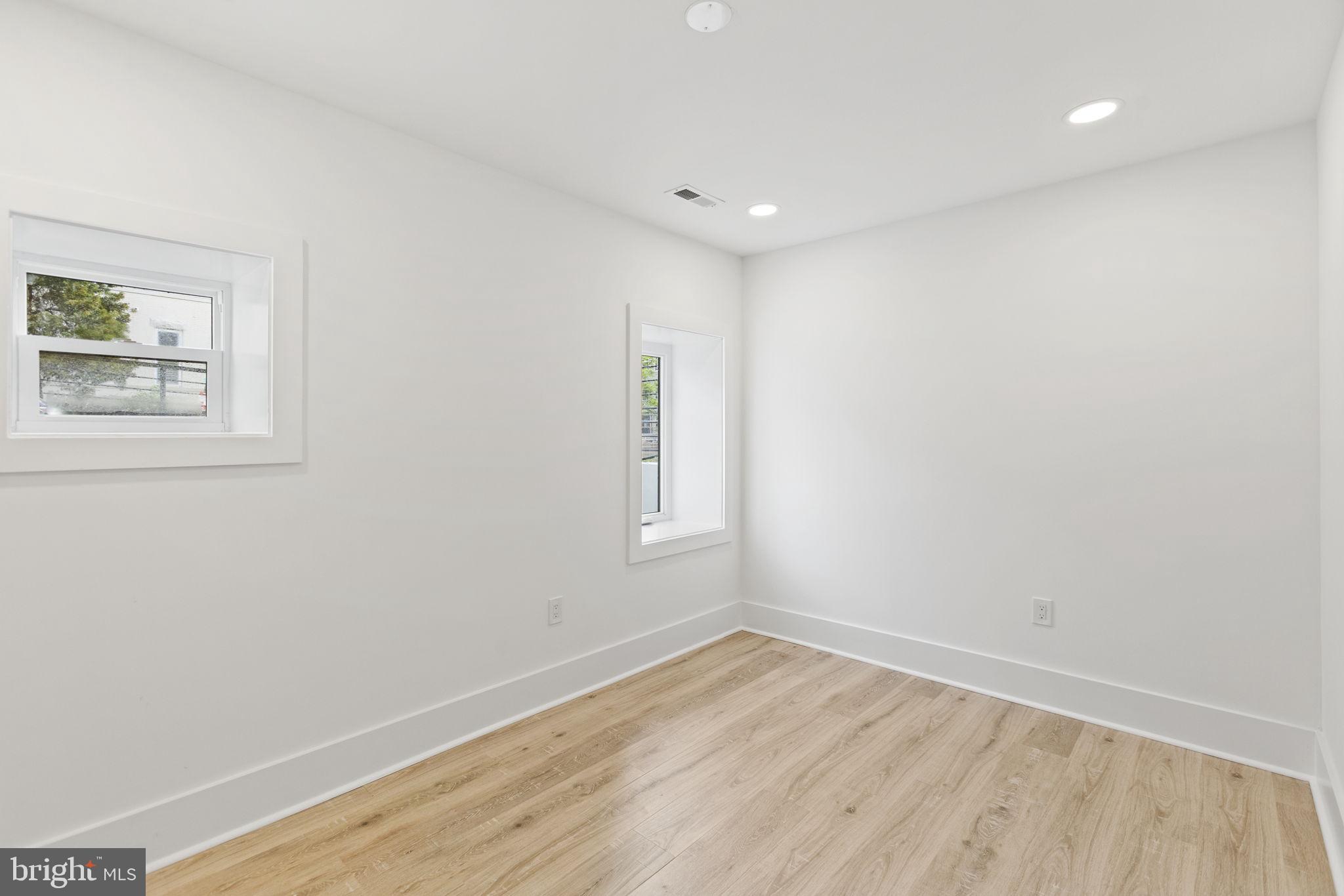 1825 N CAPITOL STREET NE 1