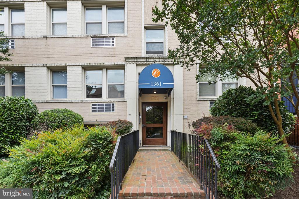 1361 K STREET SE 203