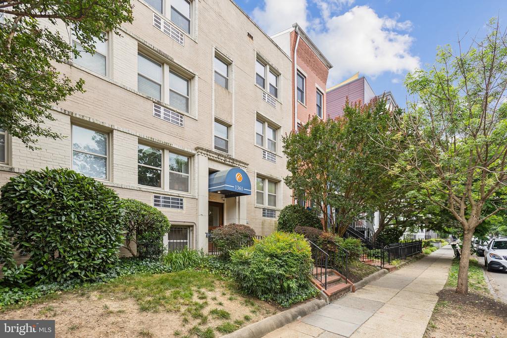 1361 K STREET SE 203