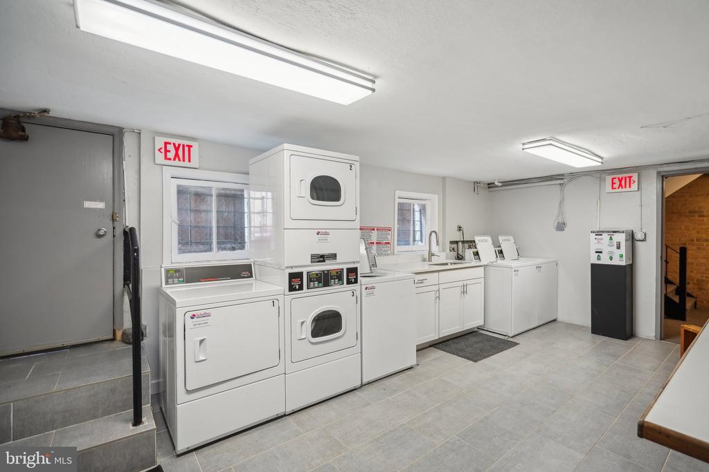 115 E ST SE 101