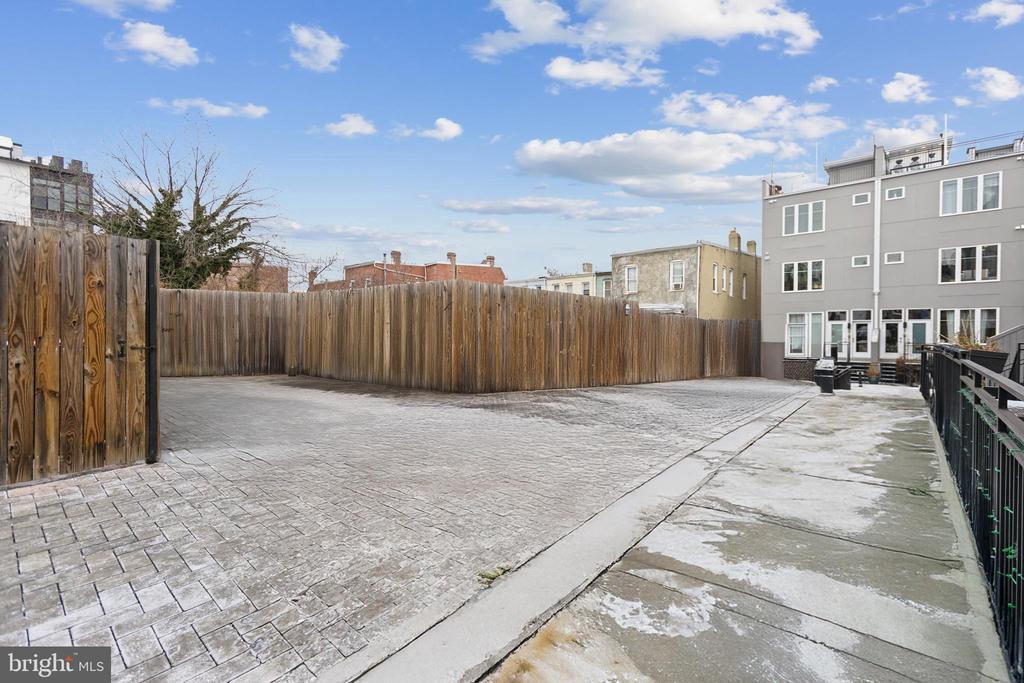 2806 SHERMAN AVENUE NW B