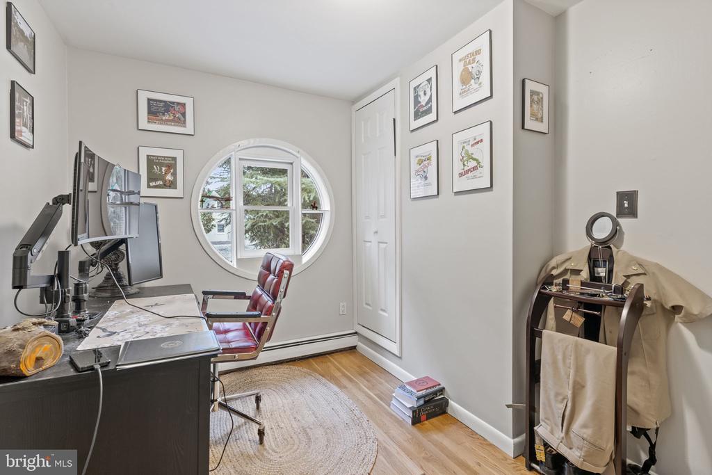 324 9TH STREET SE