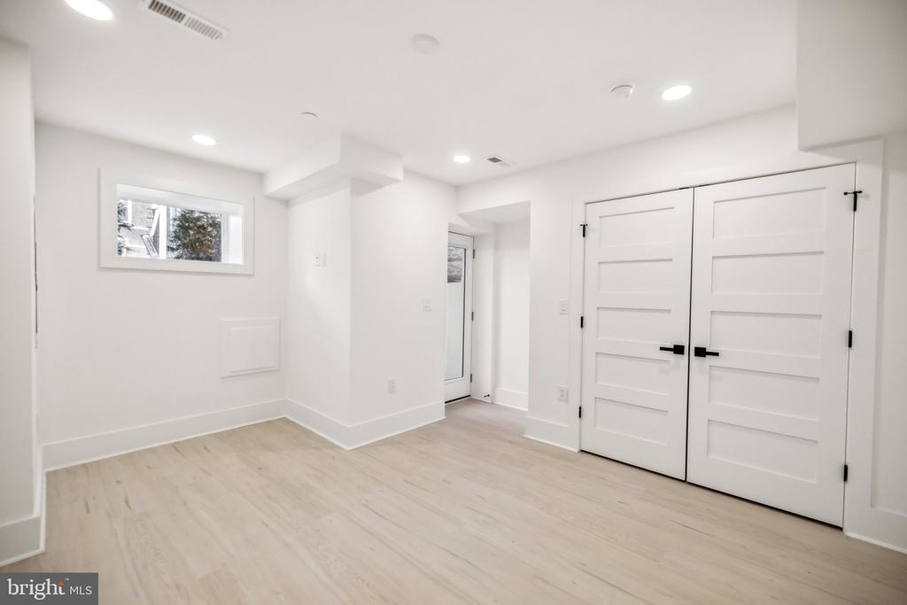 3601 10TH STREET NW 1