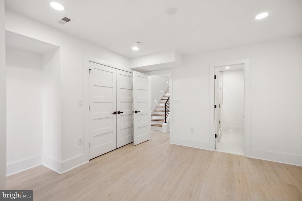 3601 10TH STREET NW 1