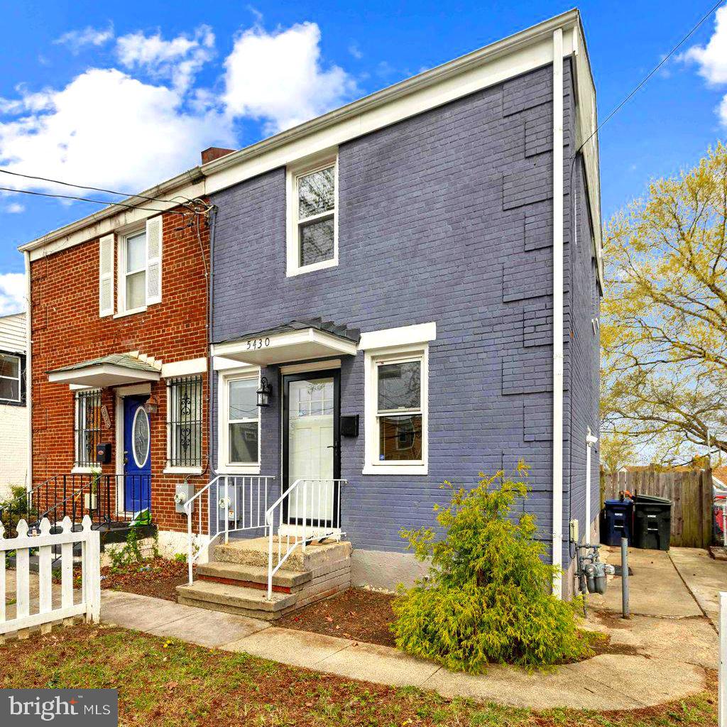 5430 C STREET SE