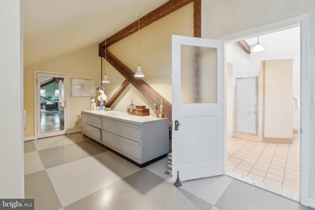 111 QUINCY PLACE NE 1