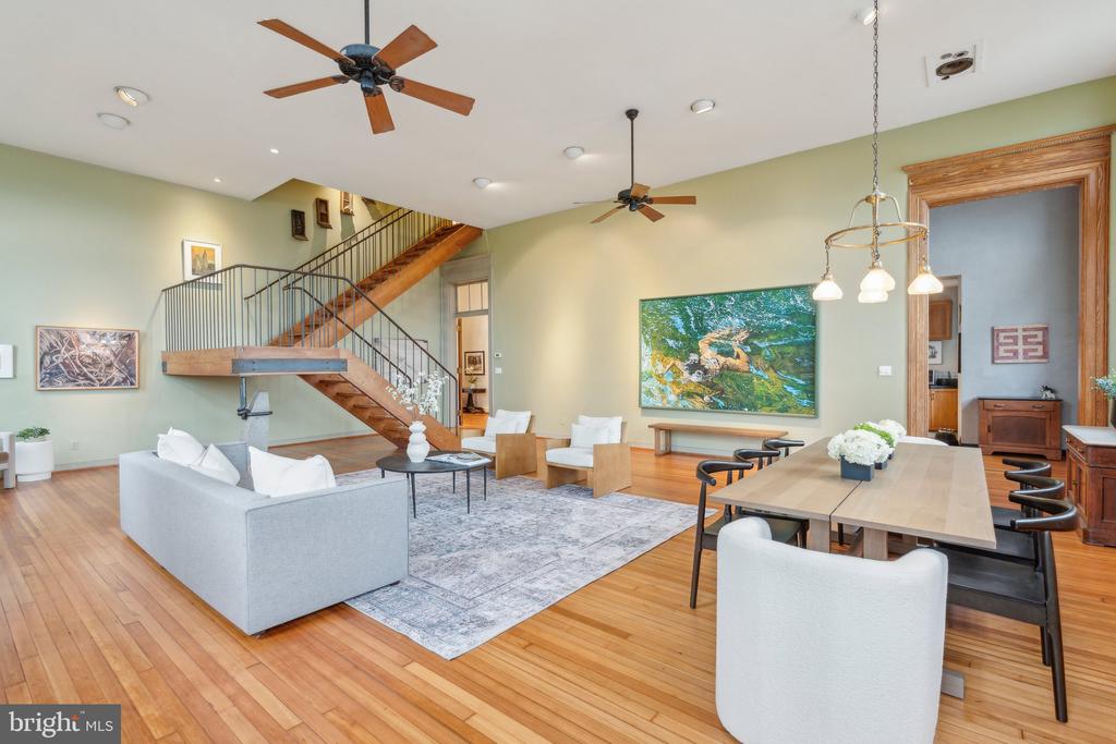 111 QUINCY PLACE NE 1