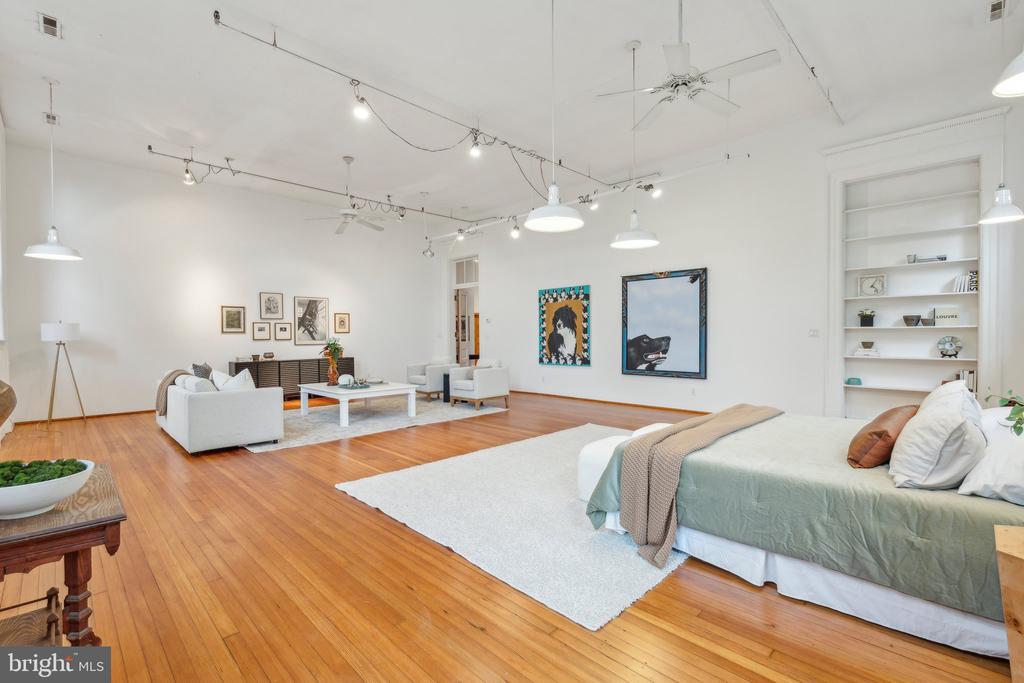 111 QUINCY PLACE NE 1