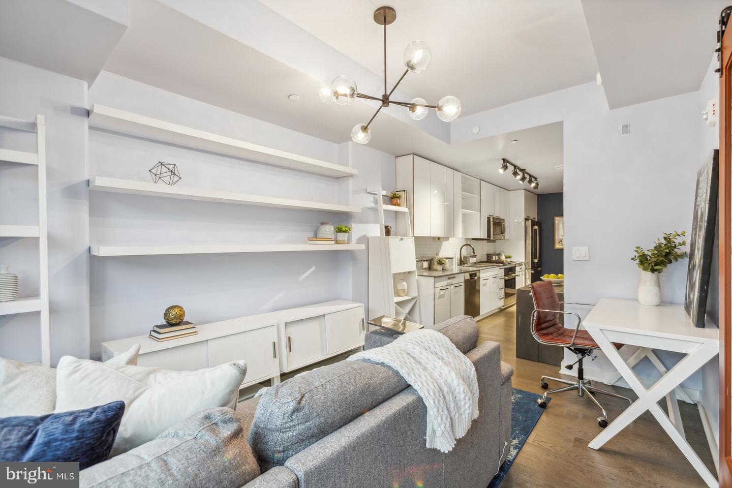 70 N STREET SE N405