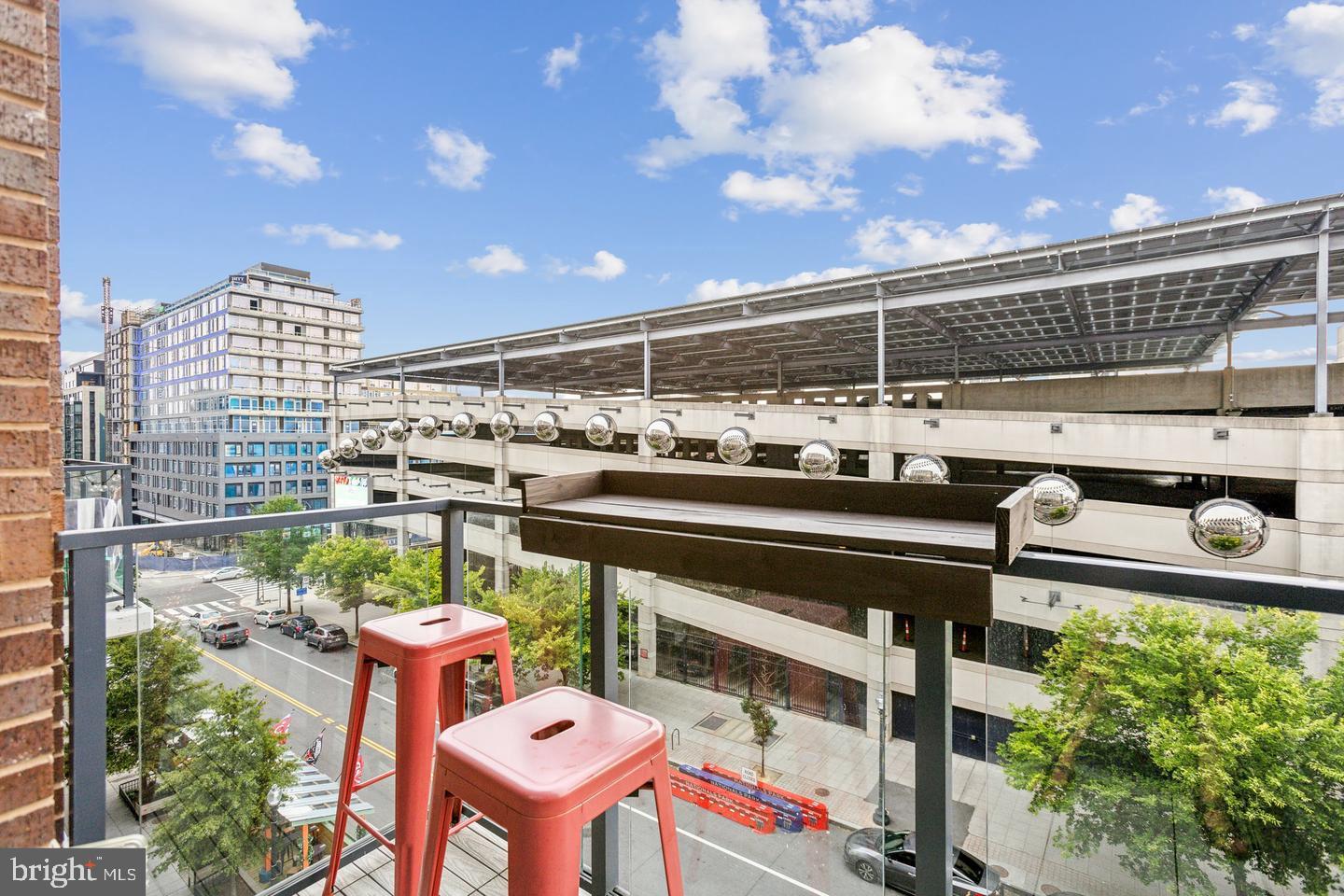 70 N STREET SE N405