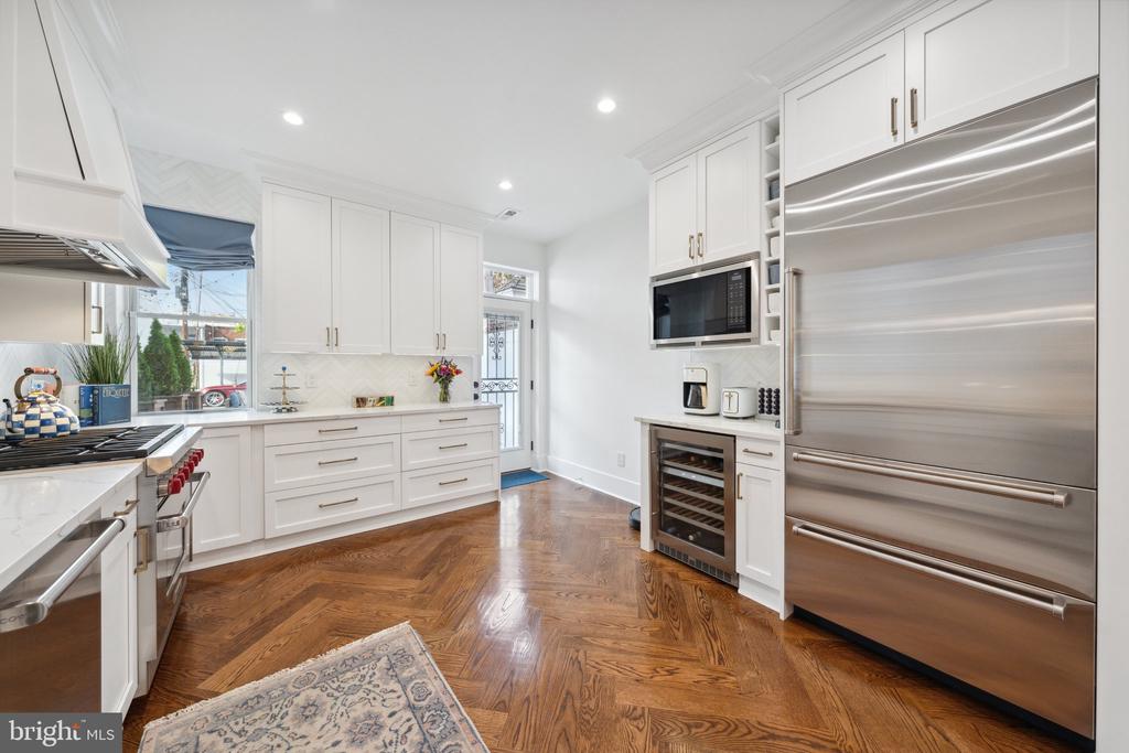 240 10TH STREET NE A