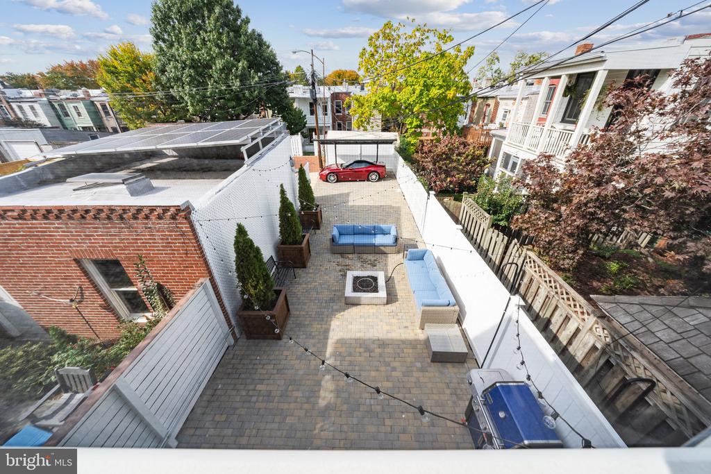 240 10TH STREET NE A