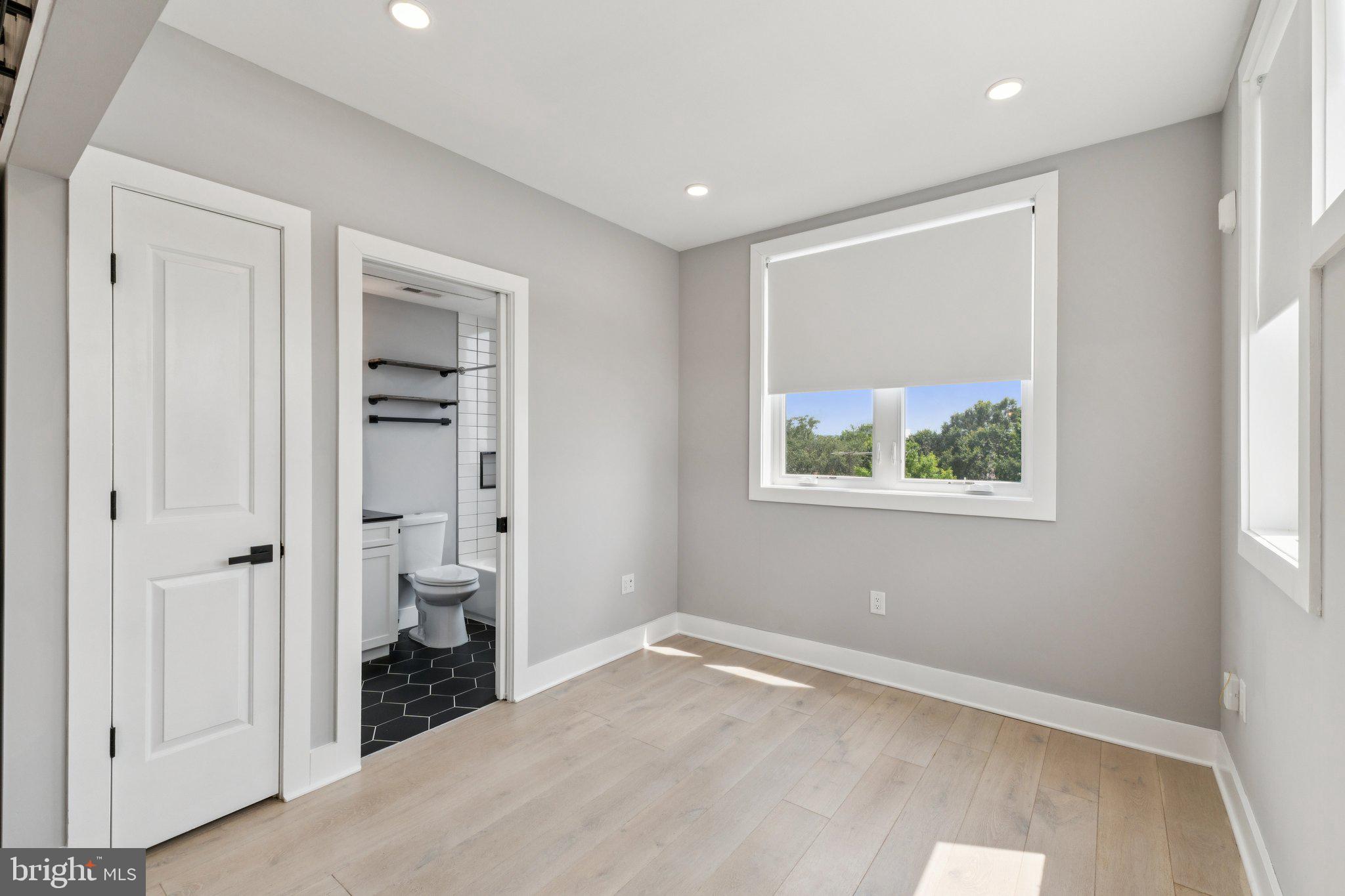 1915 H STREET NE PH2