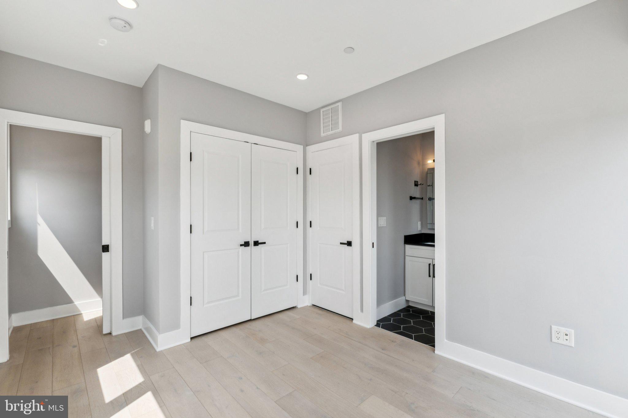 1915 H STREET NE PH2