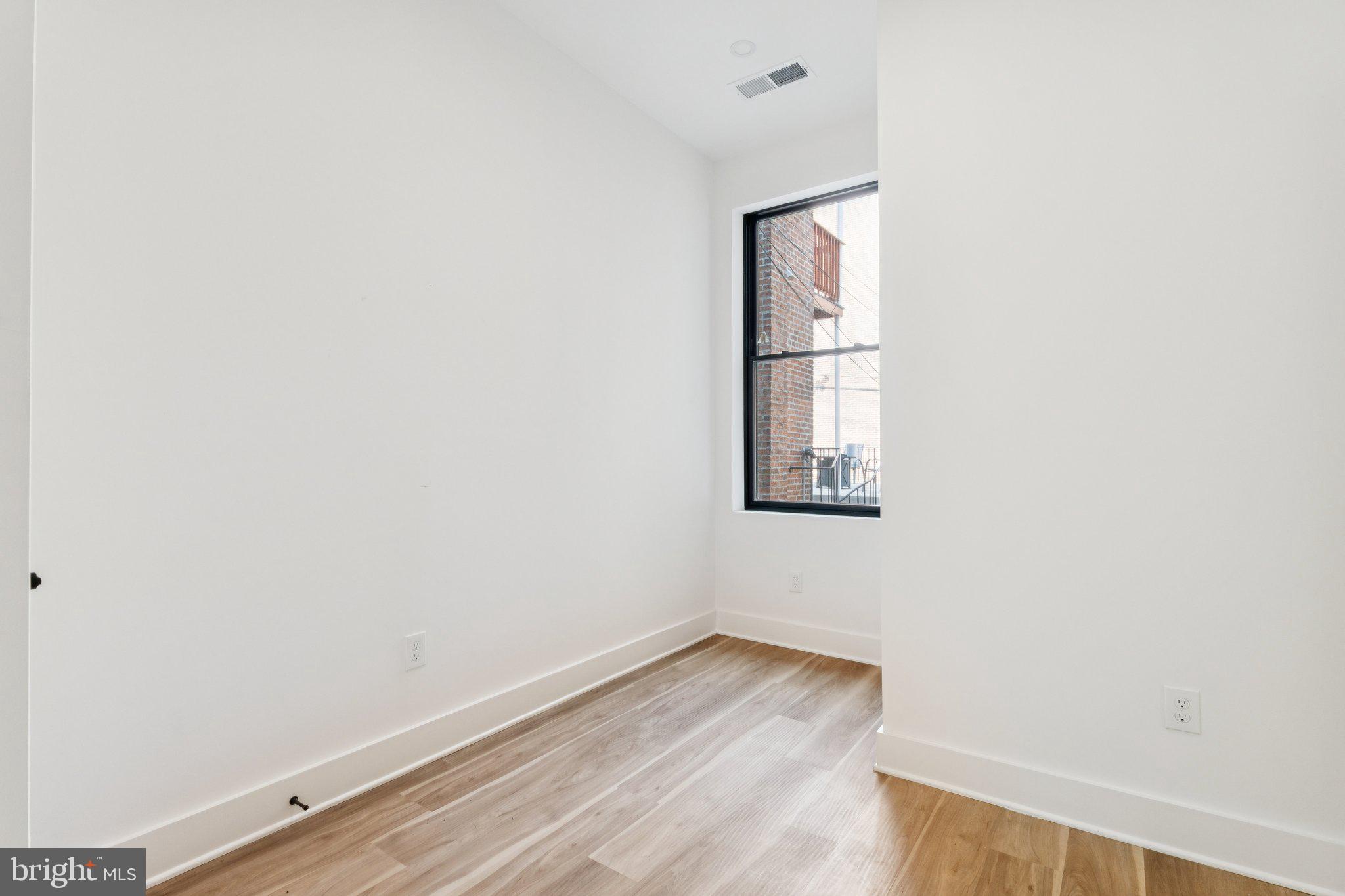 2015 13TH STREET NW 2