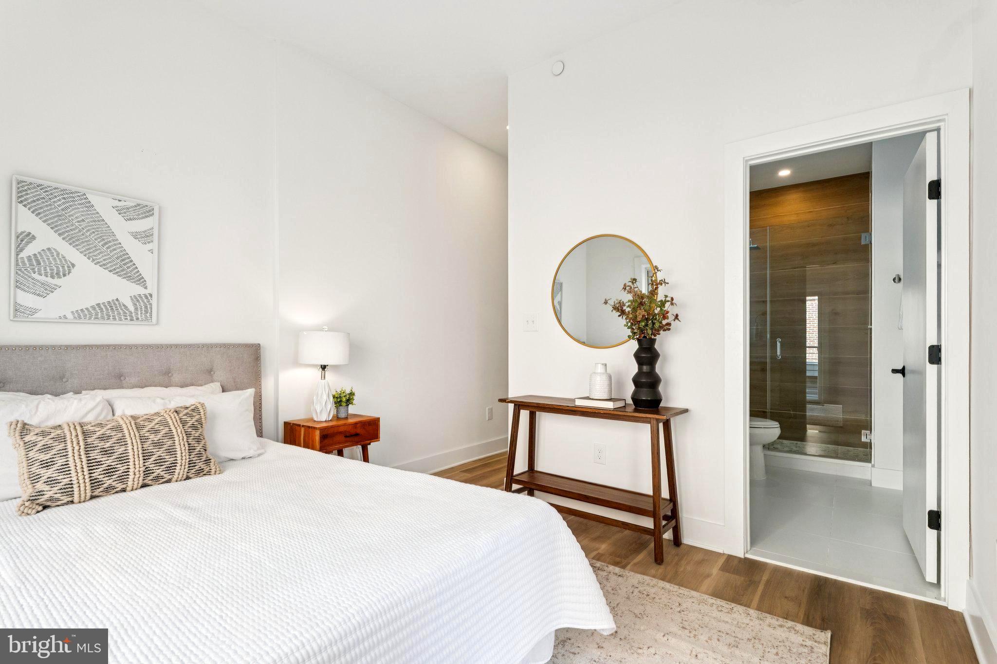 2015 13TH STREET NW 2