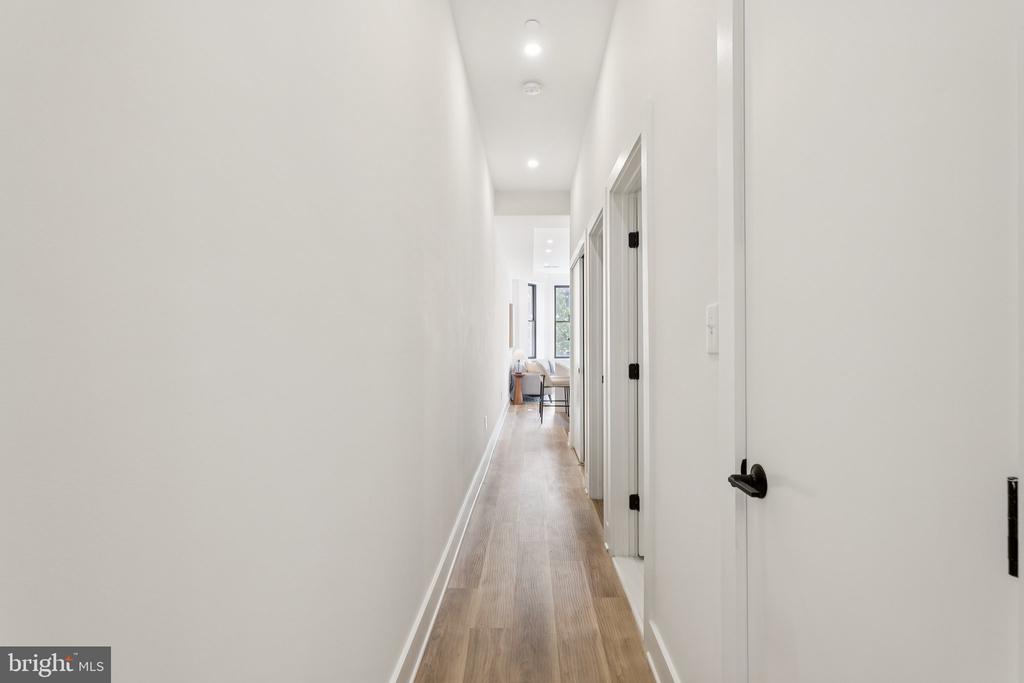 2015 13TH STREET NW 2