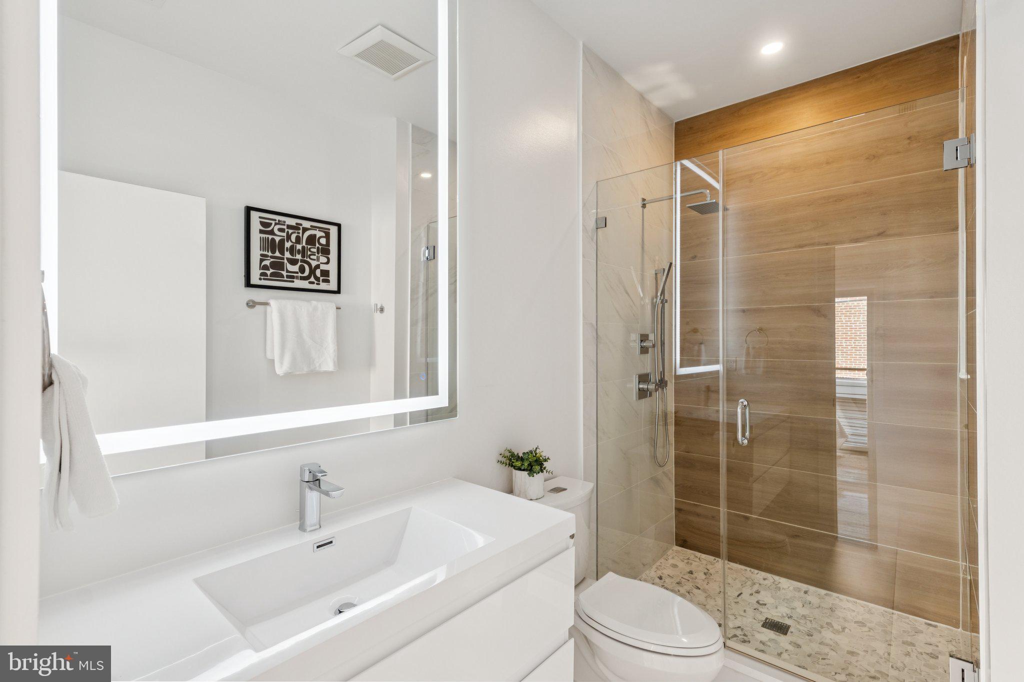 2015 13TH STREET NW 2