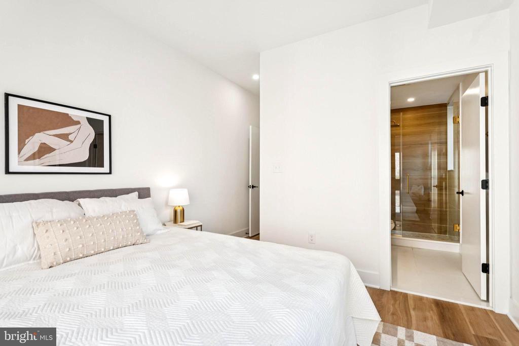 2015 13TH STREET NW 3