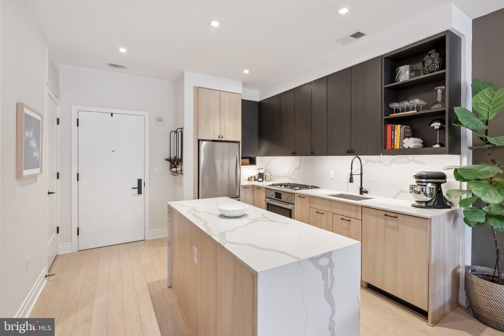 900 11TH STREET SE 106