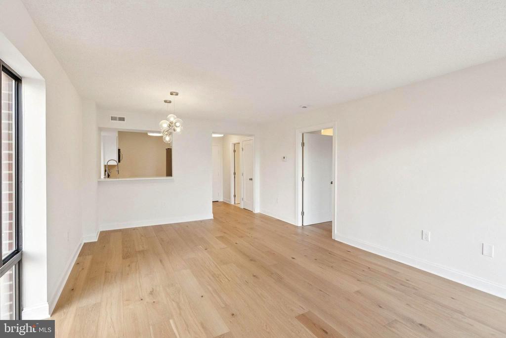 2320 WISCONSIN AVENUE NW 306