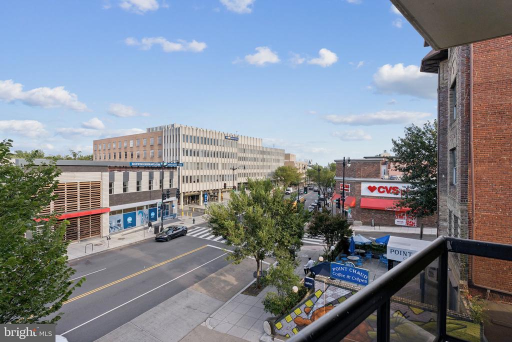 2320 WISCONSIN AVENUE NW 306