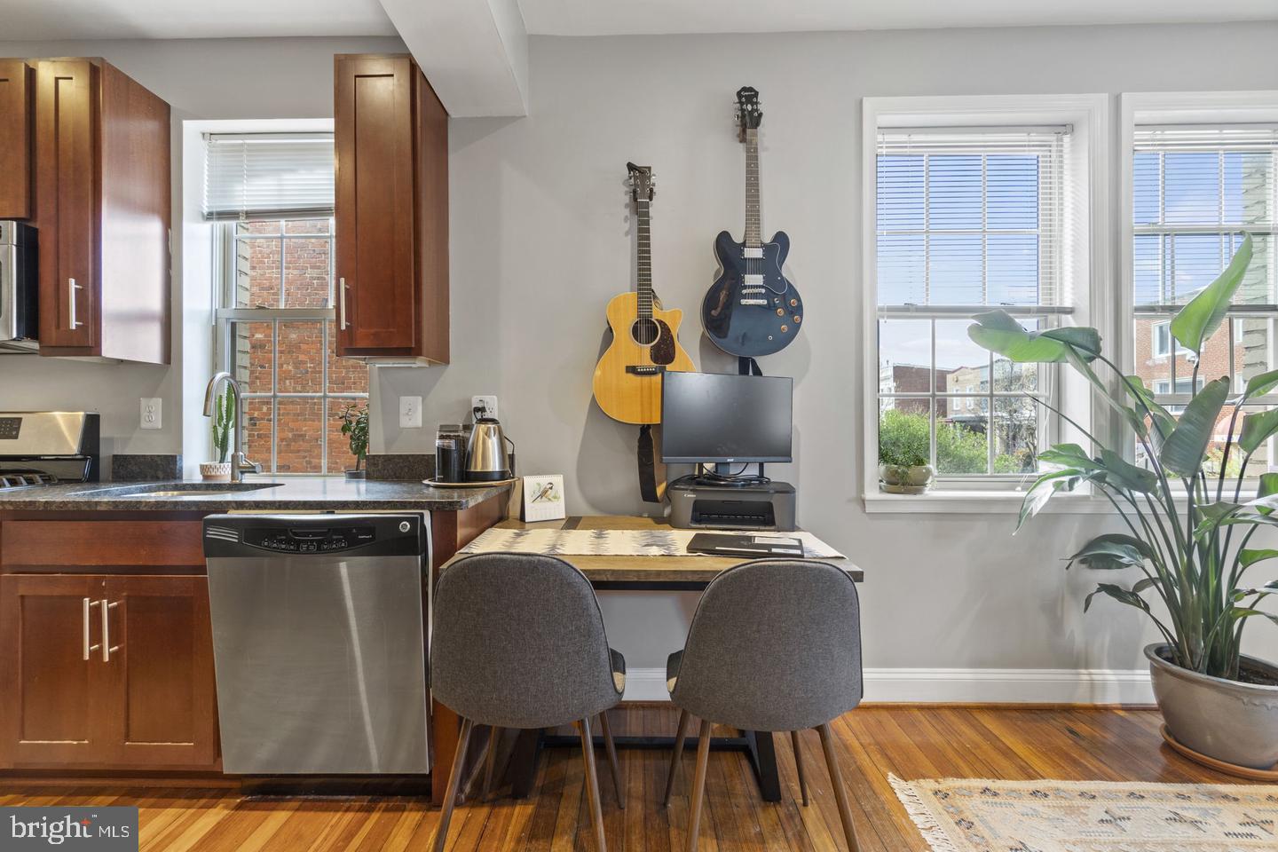 410 15TH STREET NE 13