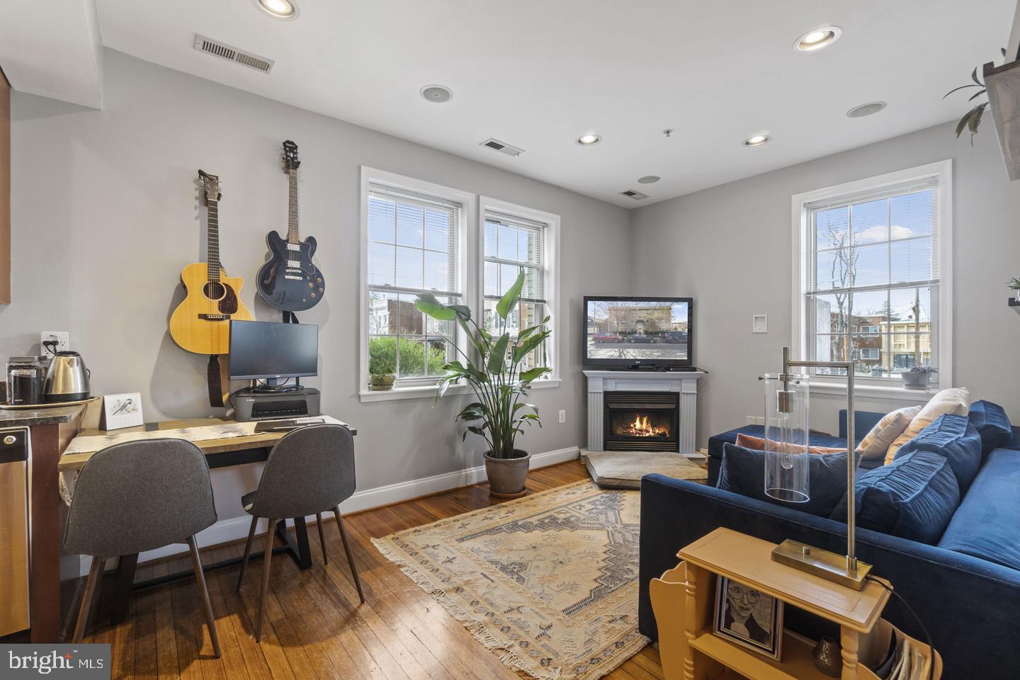 410 15TH STREET NE 13