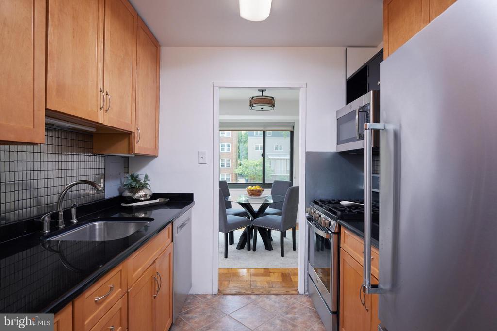 5410 CONNECTICUT AVENUE NW 307