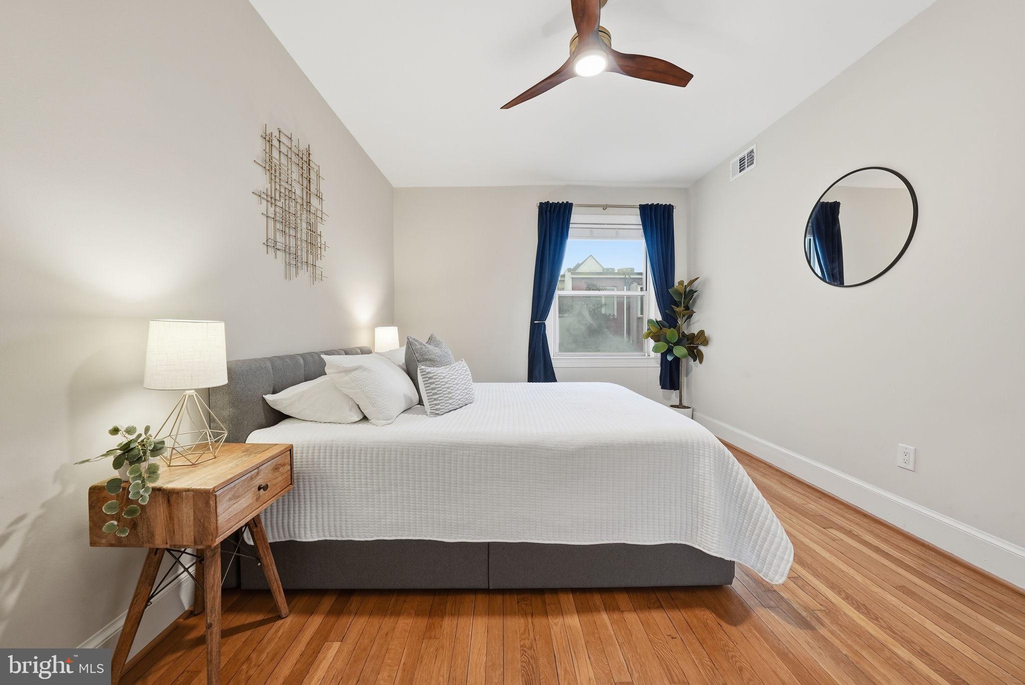 18 9TH STREET NE 305