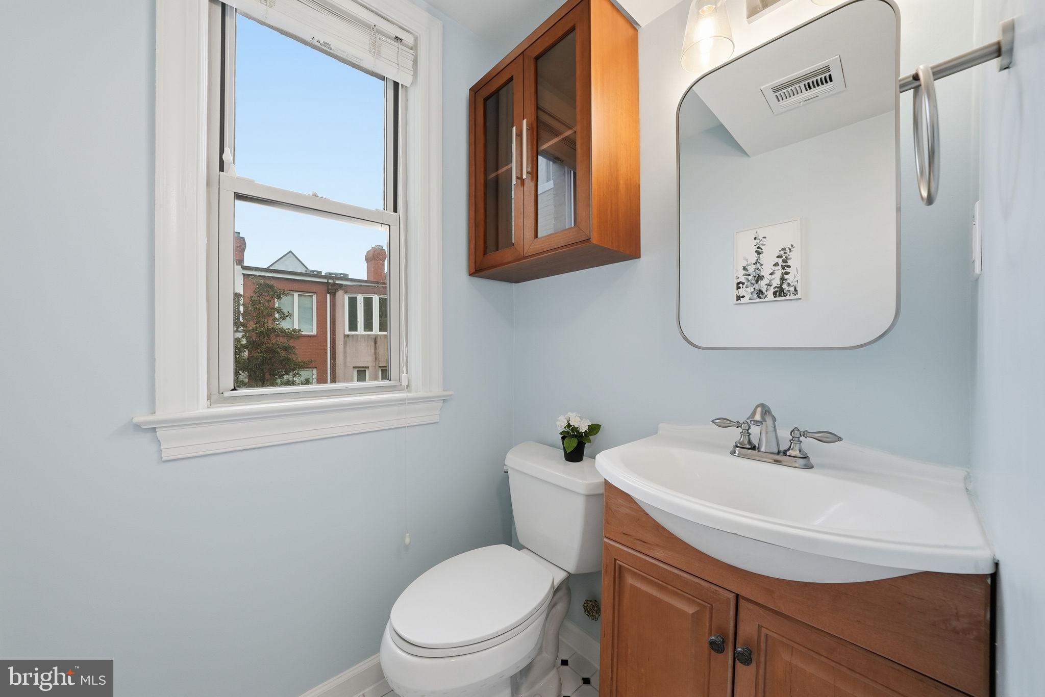 18 9TH STREET NE 305