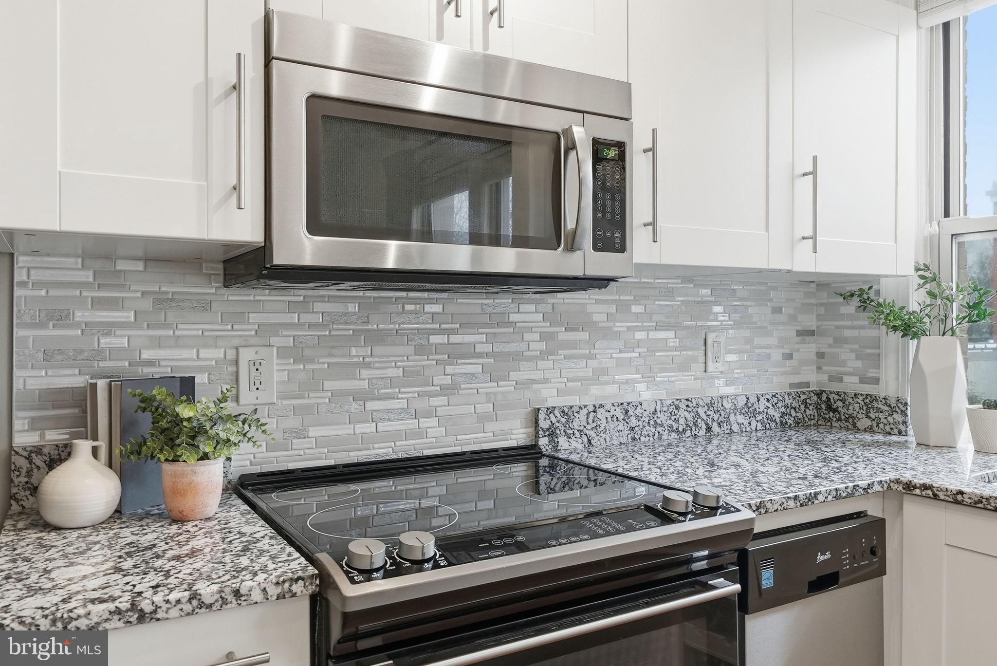 18 9TH STREET NE 305