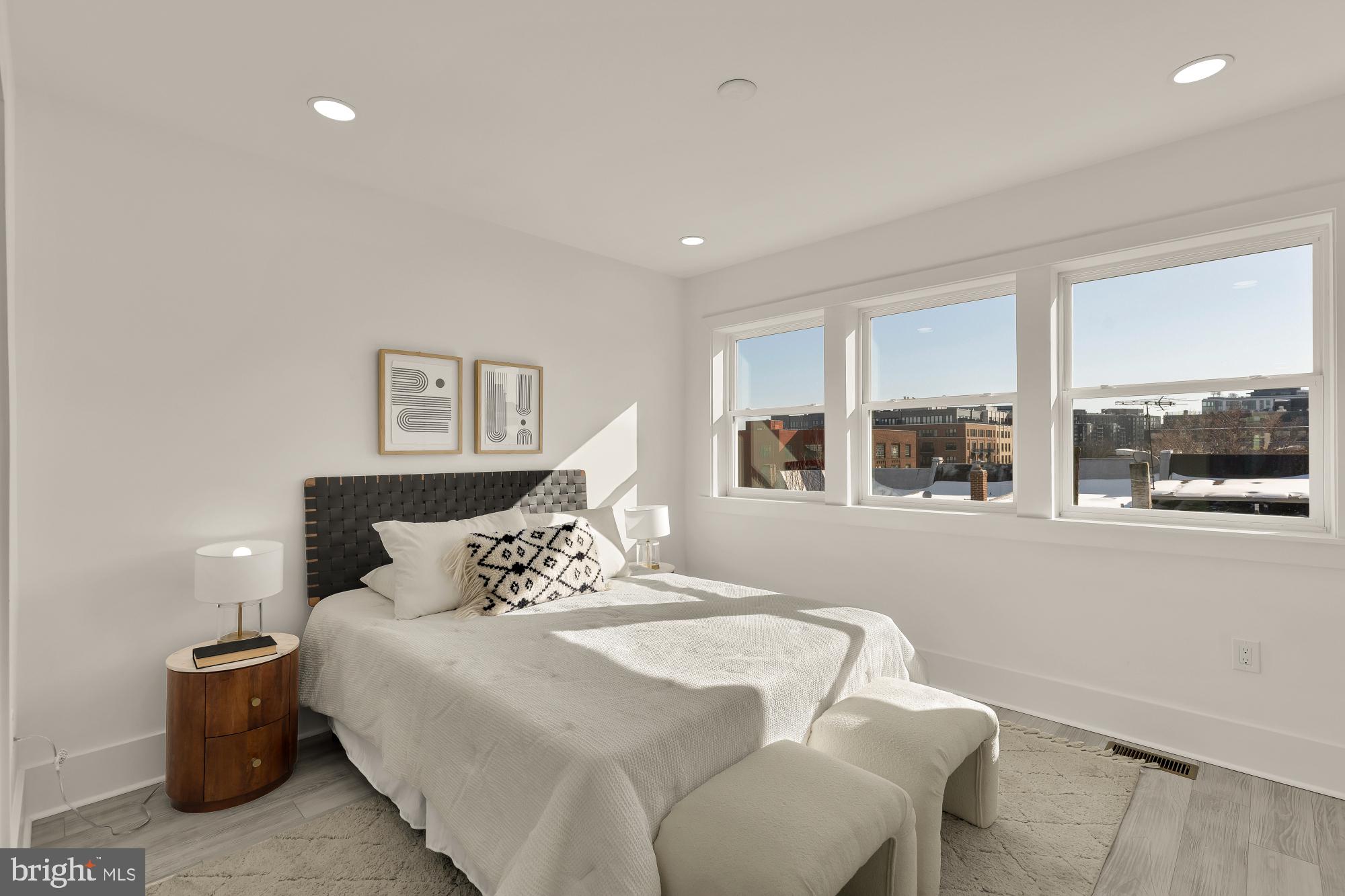 231 S STREET NE 2