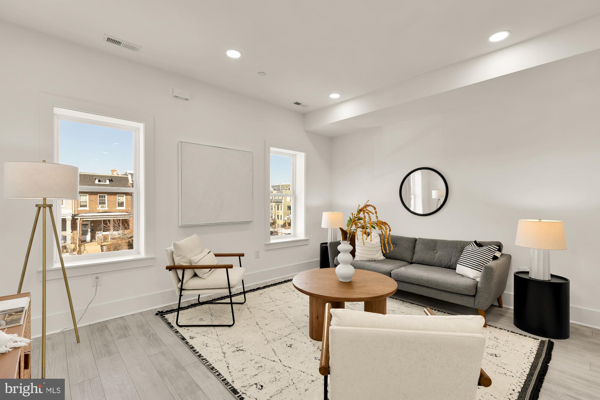 231 S STREET NE 2