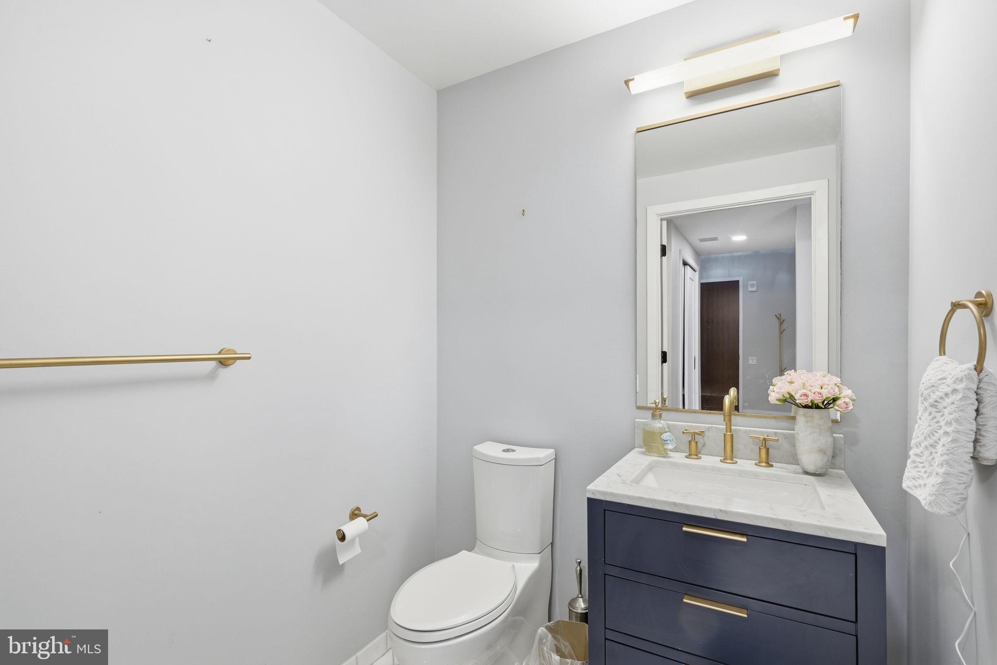 1211 VAN STREET SE 1313