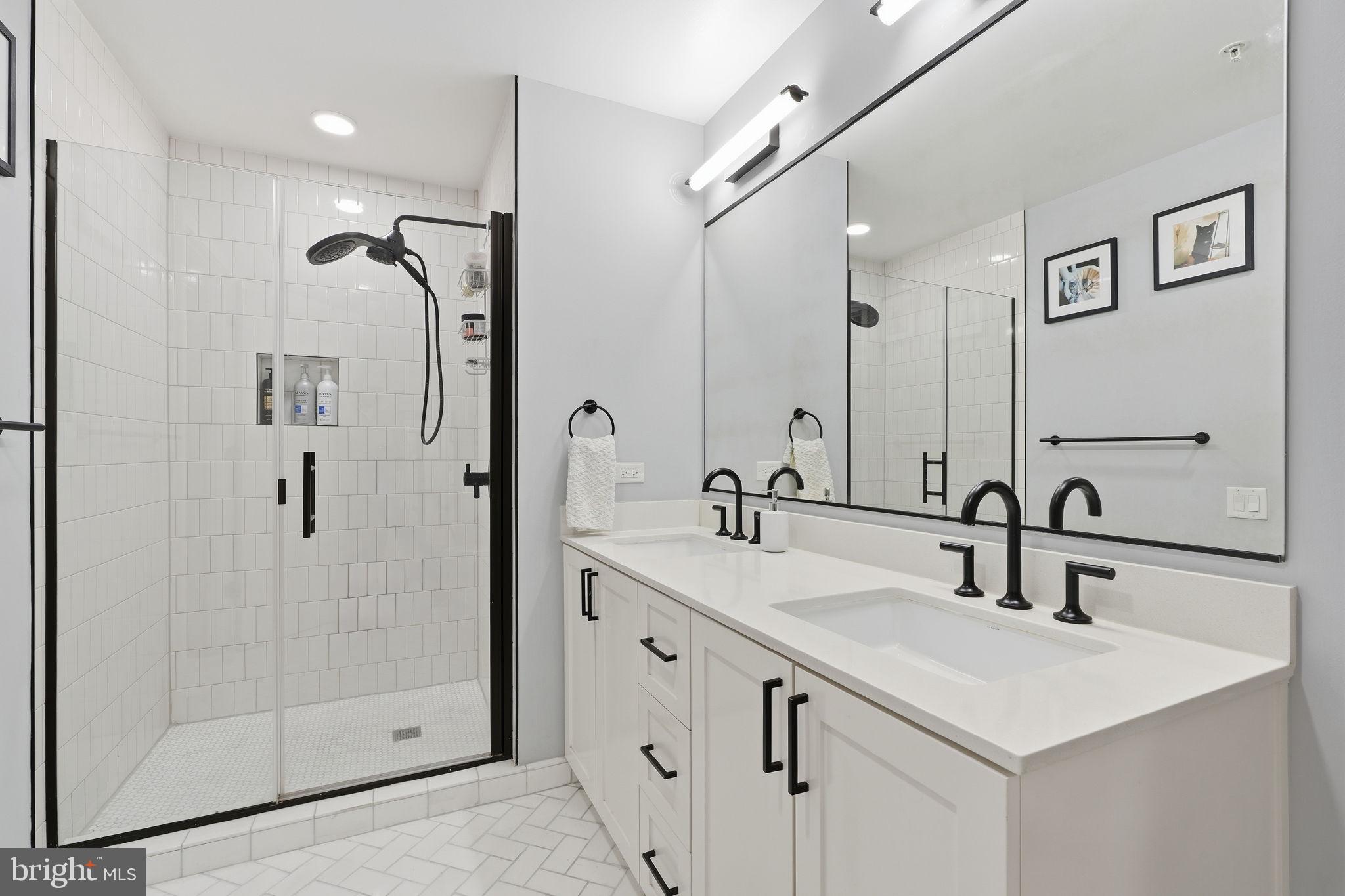 1211 VAN STREET SE 1313