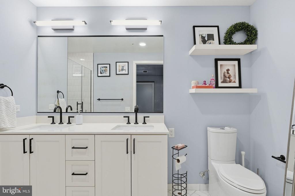 1211 VAN STREET SE 1313