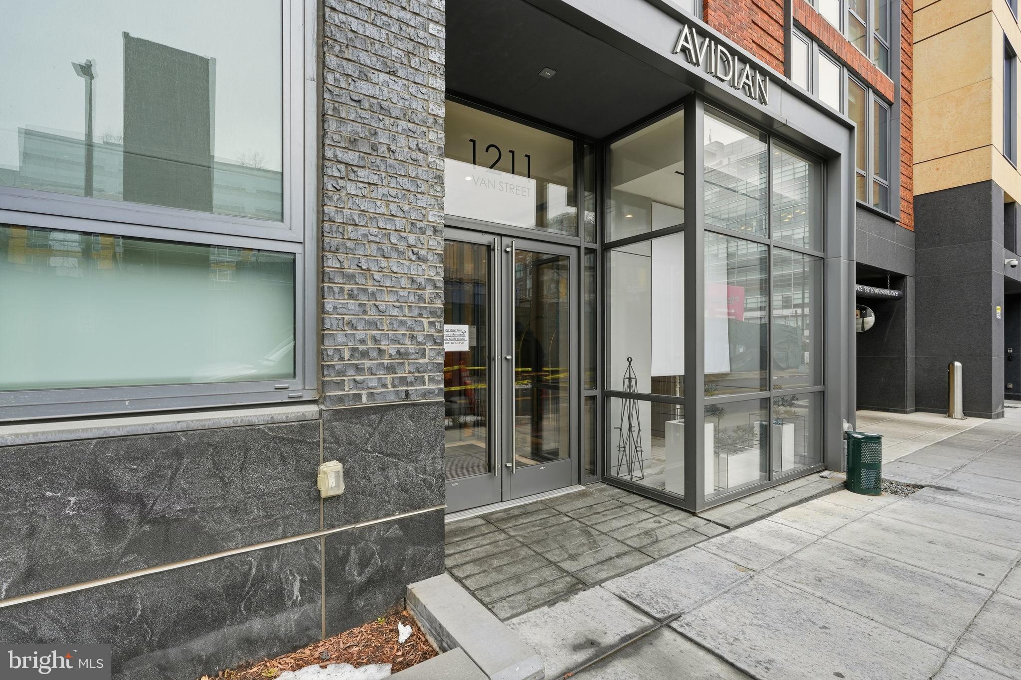1211 VAN STREET SE 1313