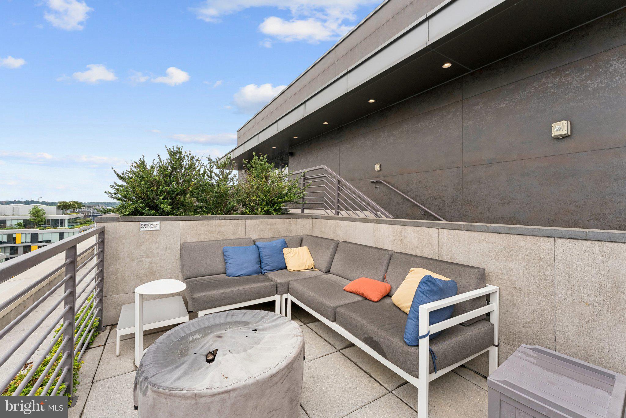 1211 VAN STREET SE 913