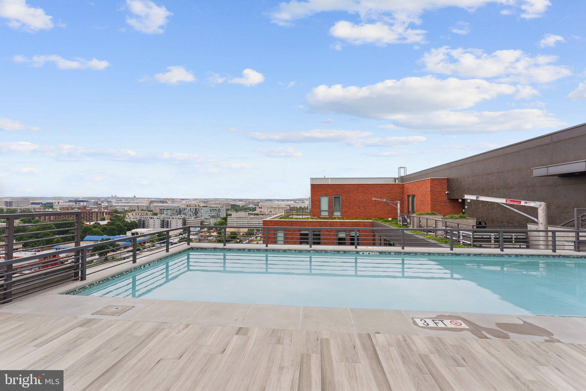 1211 VAN STREET SE 913