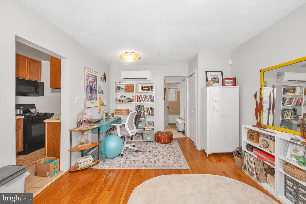 109 WEBSTER STREET NE