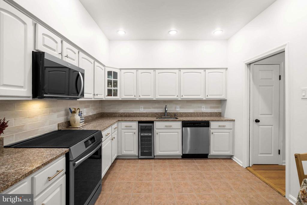 22 15TH STREET NE 22