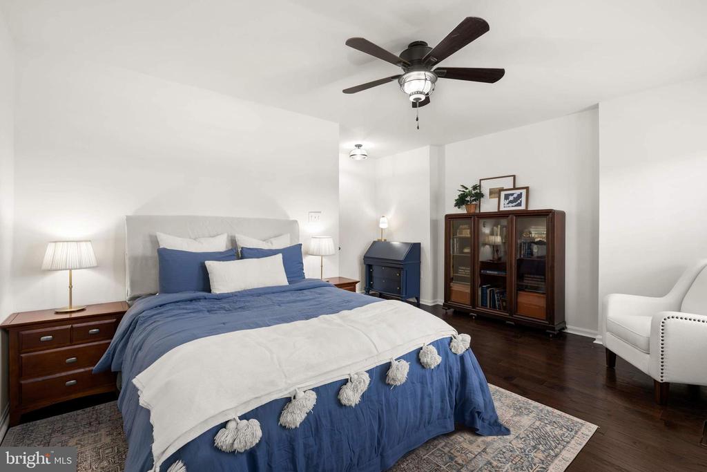 22 15TH STREET NE 22