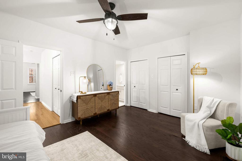 22 15TH STREET NE 22