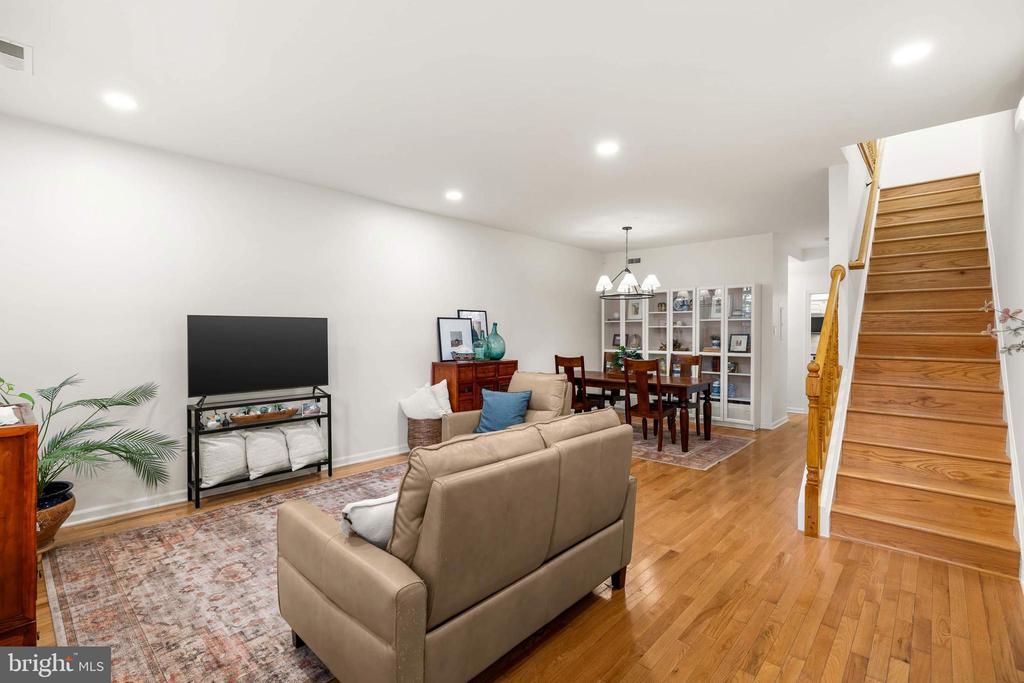 22 15TH STREET NE 22