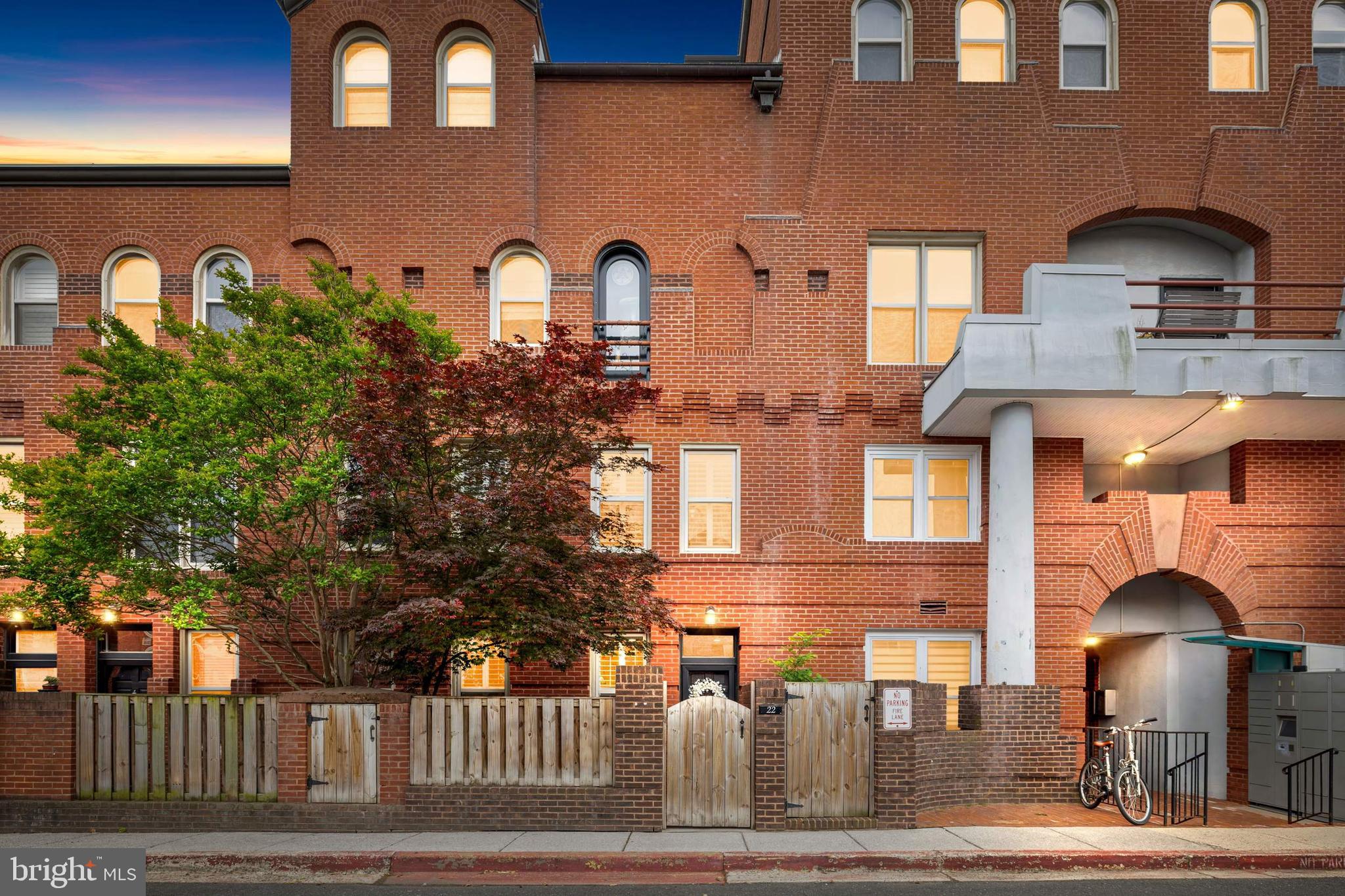 22 15TH STREET NE 22